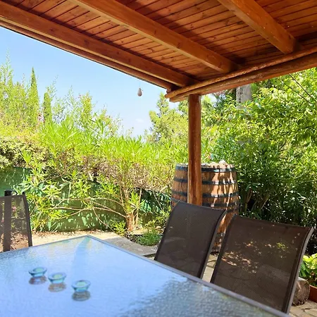Linda House Corfu 2 شقة *